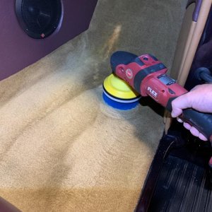 machine-scrub-carpet.jpg