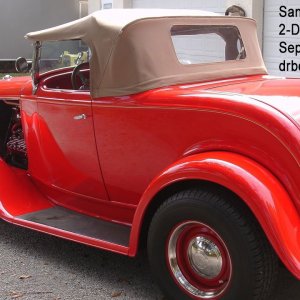 1932-Ford-RRoadster003.jpg