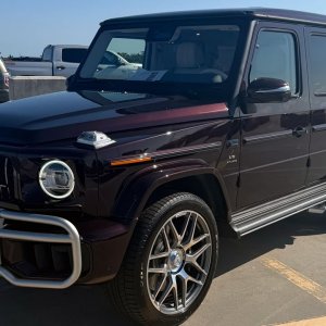 2027-AMG-G-63-Rubellite-Red.001.jpg