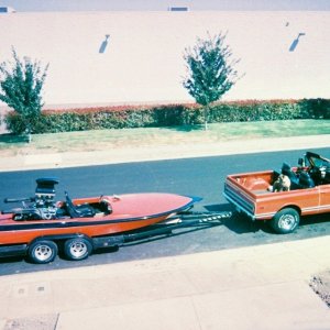 1970-Sanger-Drag-Boat-1969-K5-Blazer-Mike-Phillips.jpg