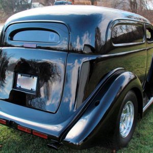 1937FordFastback002.jpg