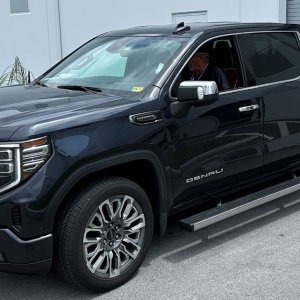 2024_Denali_Truck.001.jpg