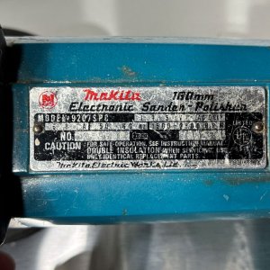 Makita-9207-SPC-Rotary-Polisher002.jpg