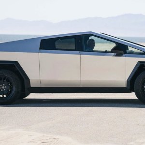 Cybertruck-Stainless.jpg