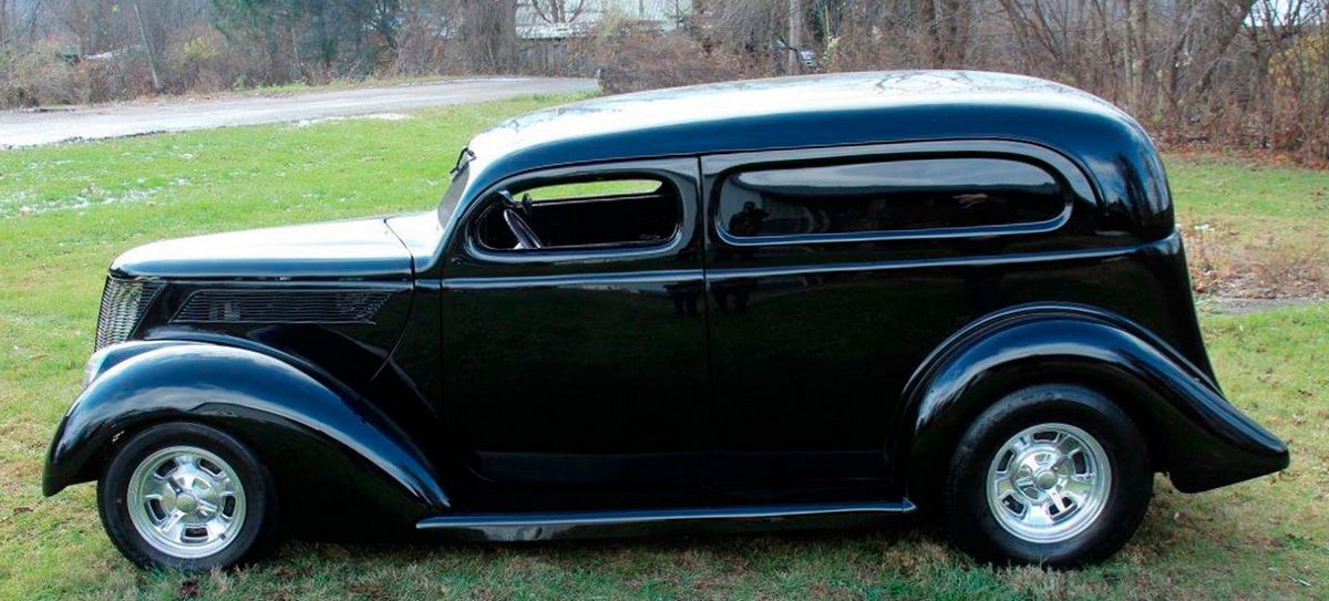 1937FordFastback001.jpg