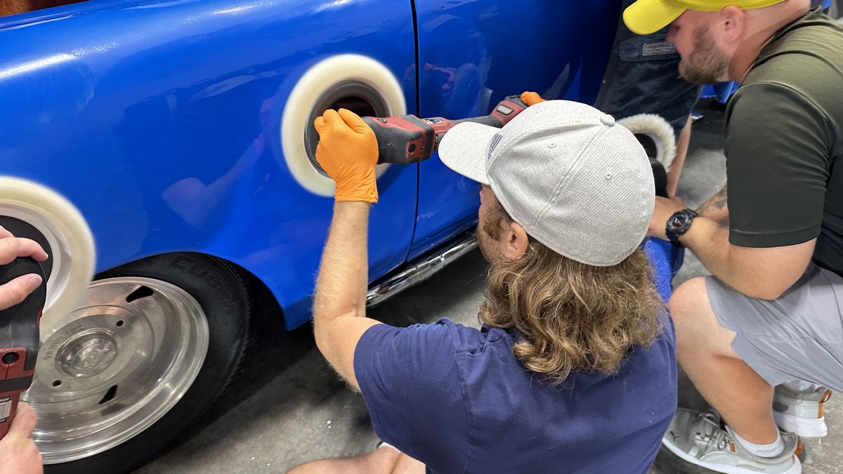 1949-Chevy-Sanding060.JPG