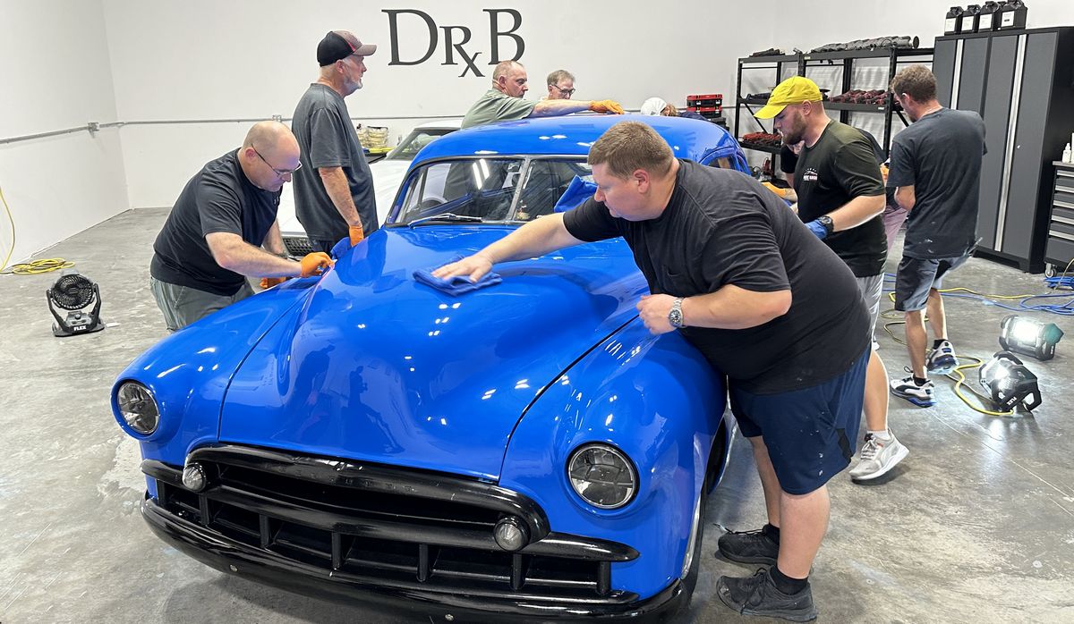 1949-Chevy-Sanding080.JPG