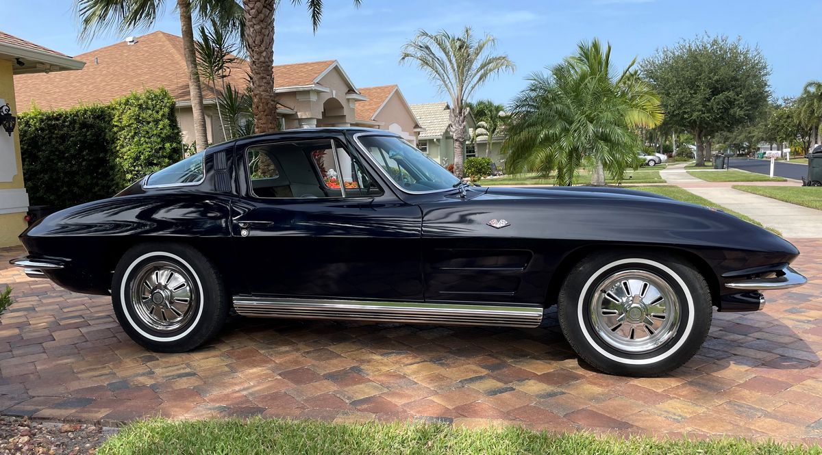 1964CorvetteBlue001.jpg