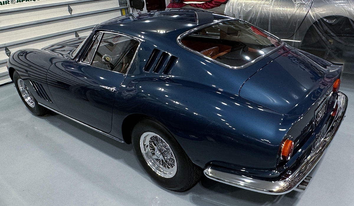 1965BlueFerarriGTB021.jpg