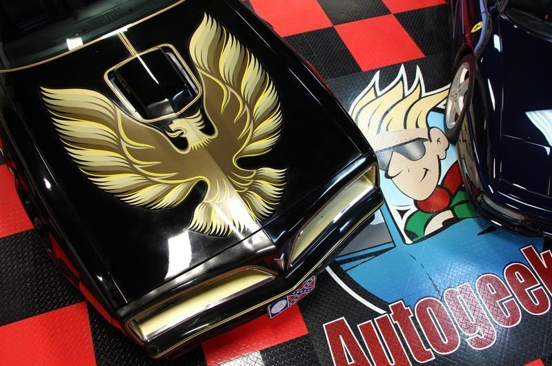 1978_Smokey_and_the_Bandit_Trans_Am_detailed_by_Mike_Phillips_009.jpg