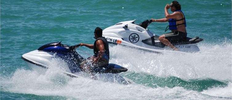 2_Guys_on_Jet_Skis.jpg