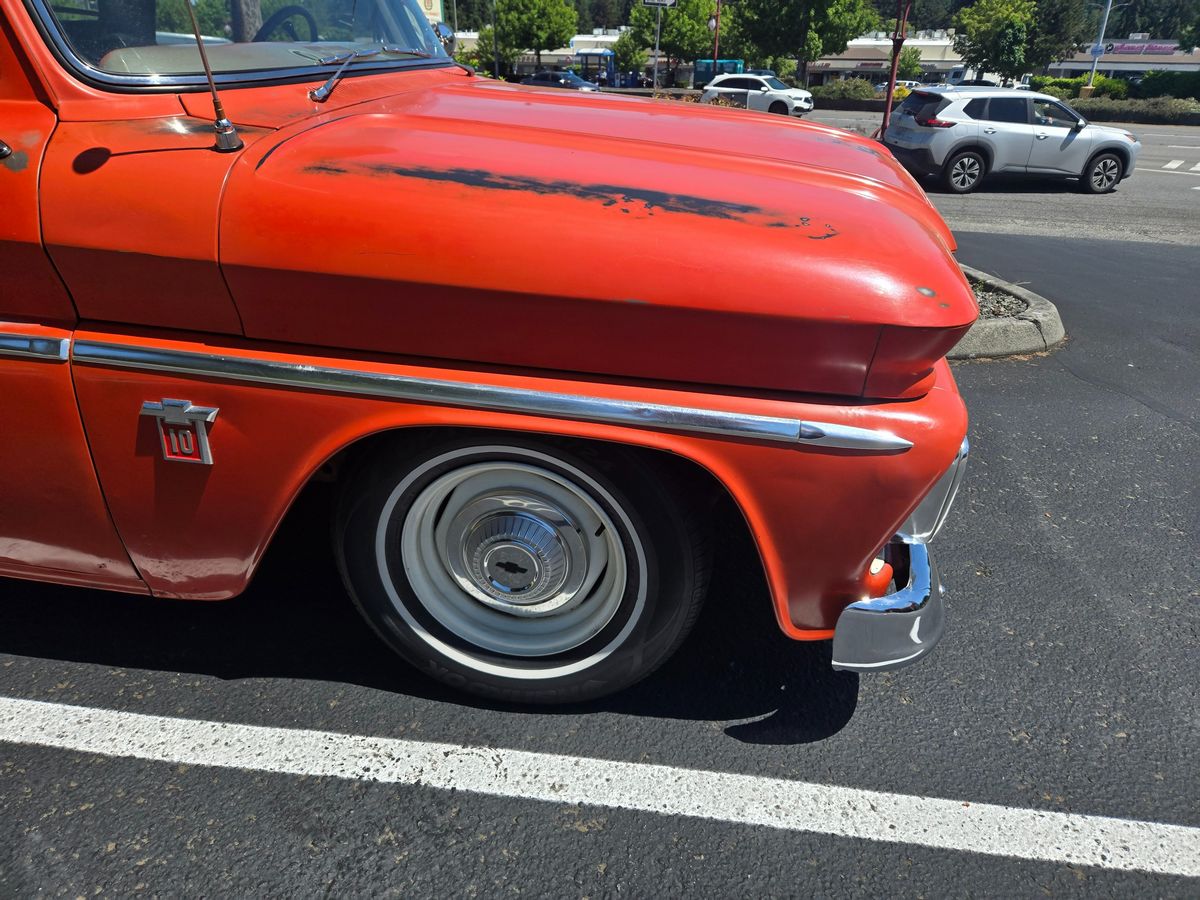 Truck003.jpg